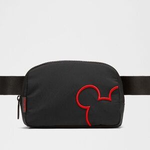 NWT Lululemon Disney everywhere Belt bag Mickey logo print 1L black